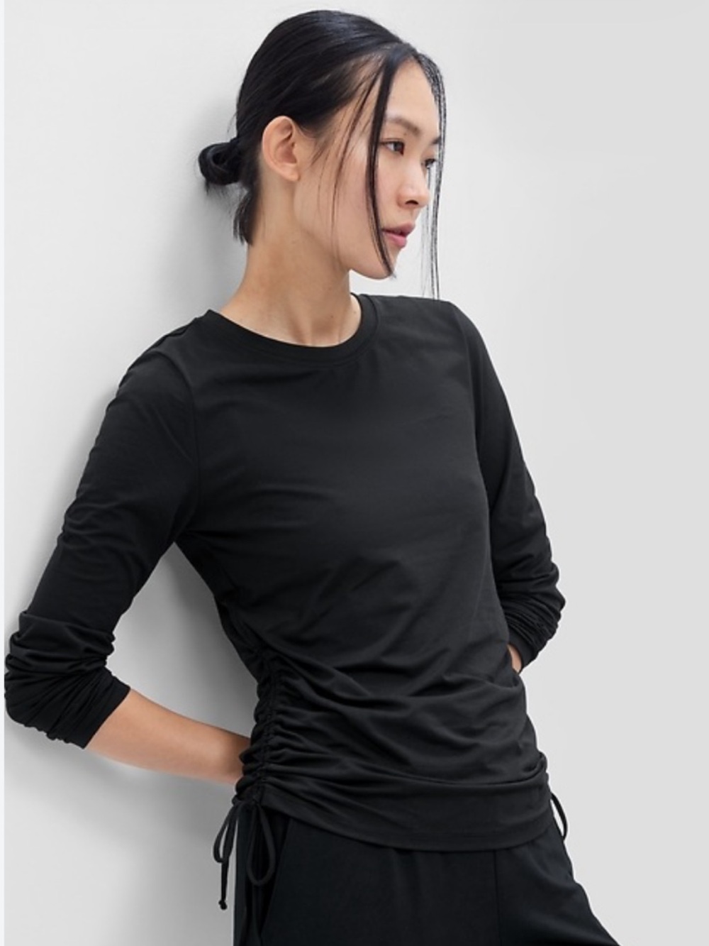 GAP | GapFit |Brushed Jersey | Ruched | Long Sleeve | Top